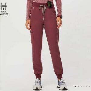 NWT FIGS High Waisted Zamora Jogger Scrub Pants Dark Cherry Size XXS